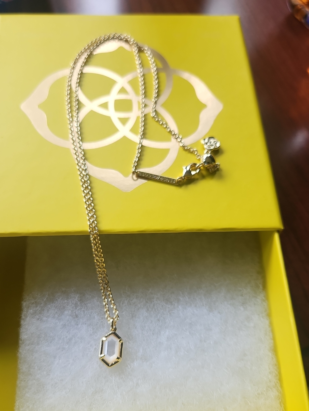 Kendra Scott Hallie Pendant Necklace, Brand New